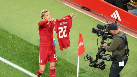 CCTV5直播中网赛事：奥运冠军郑钦文领衔，中国金花争霸时刻